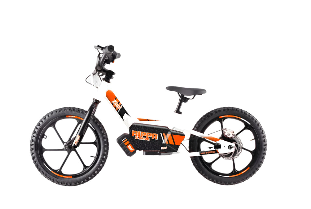 The 16" Zippi Rippa is designed for ages 5-10. Orange